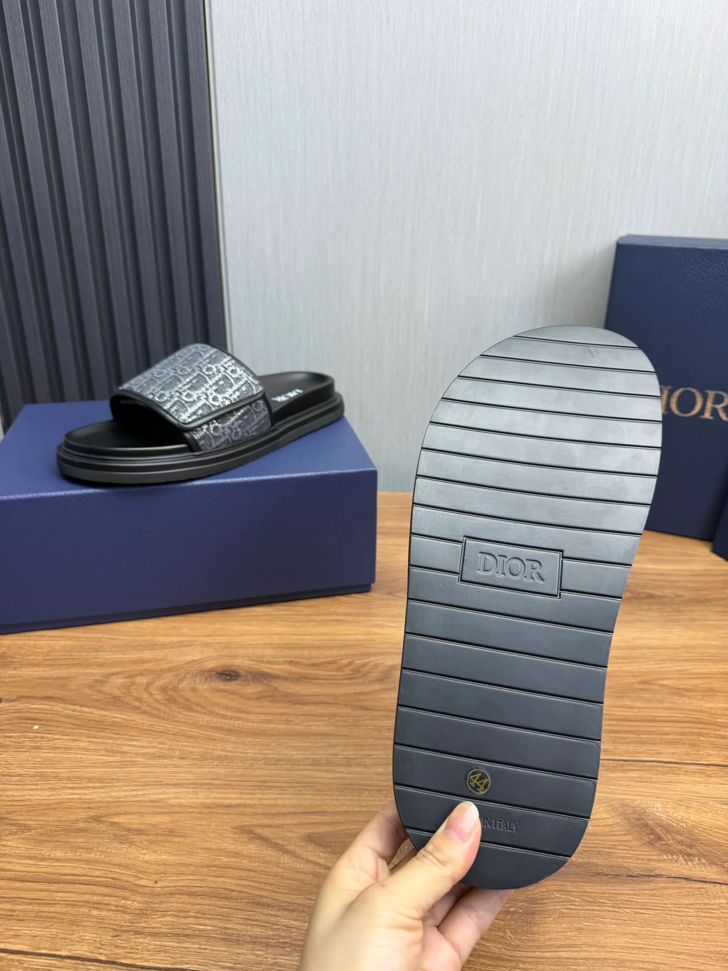 Men's shoes 💰280💰 Dior. Men's slippers 🩴Official website 1:1 production 38-45 yards 45 46 🉑️Customized original material shipped✅